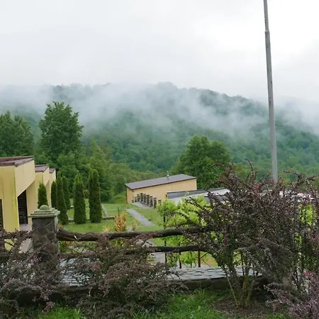 Ξενοδοχείο με διαμερίσματα West Wood Knyagynya