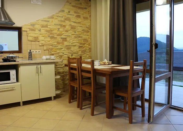 Aparthotel West Wood Knyagynya