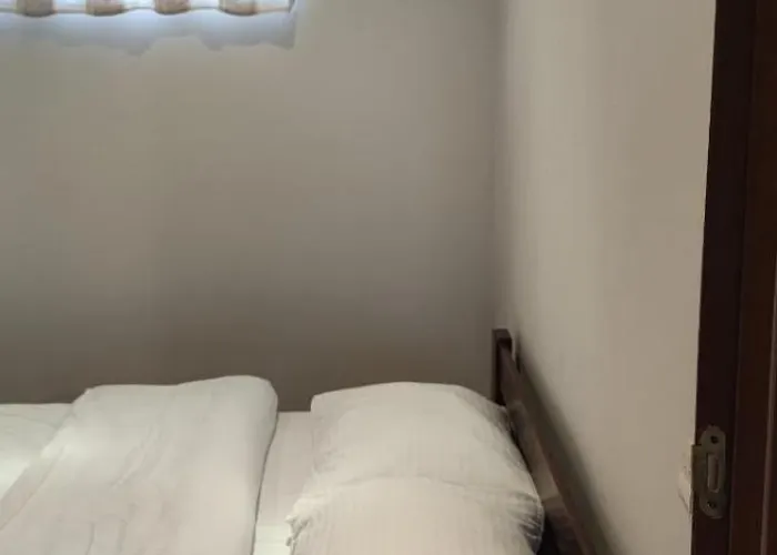 West Wood Aparthotel Knyagynya